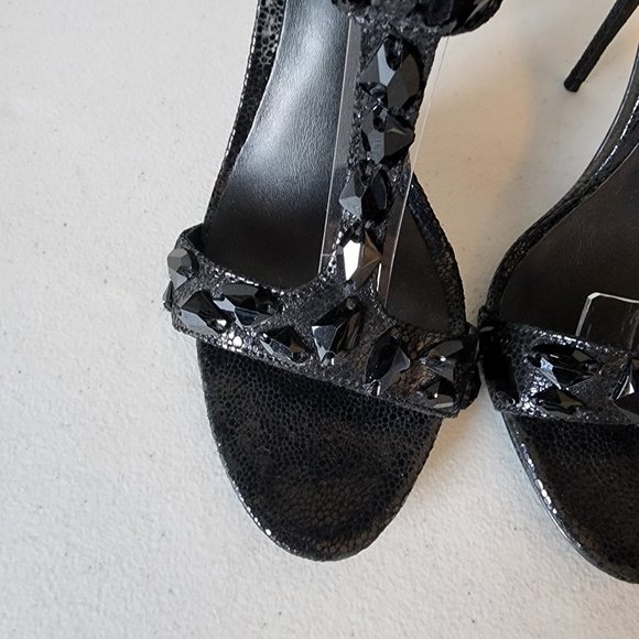 Elizabeth & James "EUC" - Picture 3 of 13